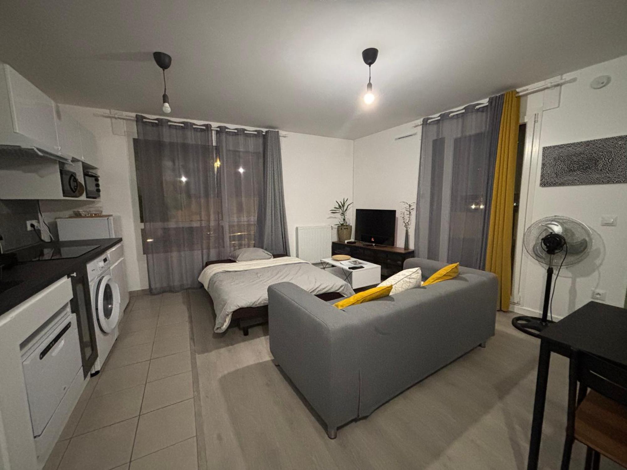 Villejuif - Metro Leo Lagrange - 2 Pieces Avec Balcon Exterior photo